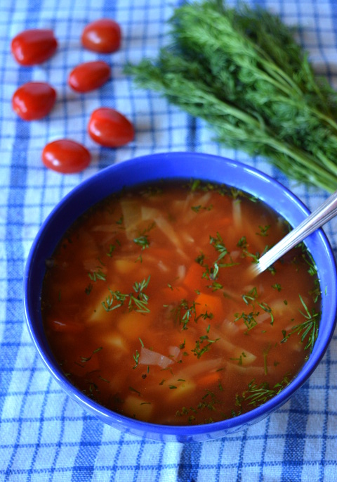 zupa z kapusty i pomidorów